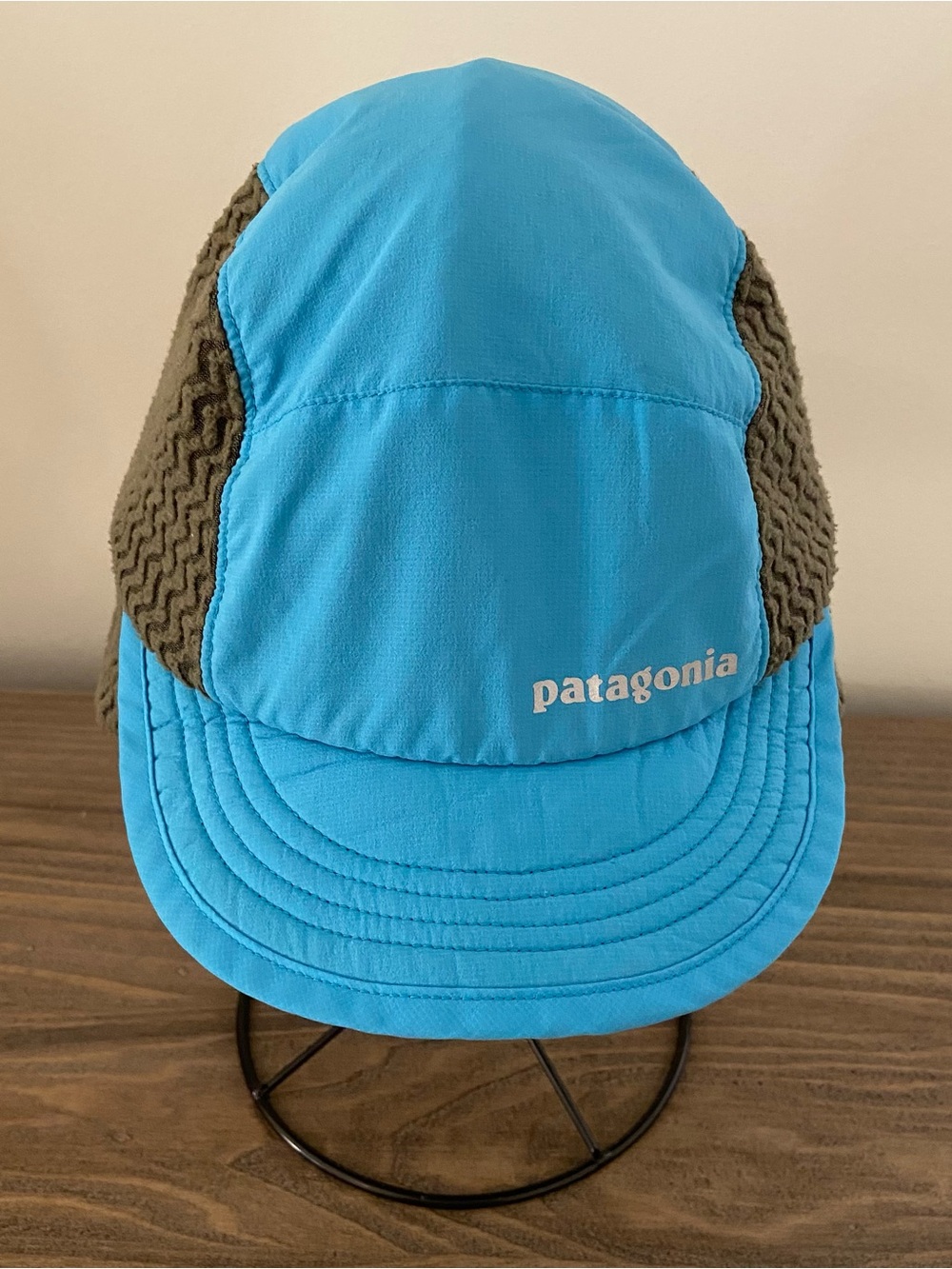 Patagonia turquoise and olive cap measure 7.5 Winter Trapper Hat